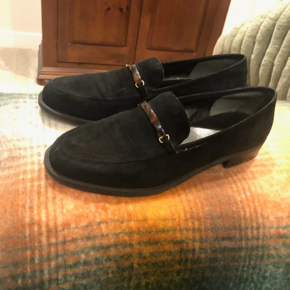 Bandolino Black Suede Loafers with‎ Tortoise Accent